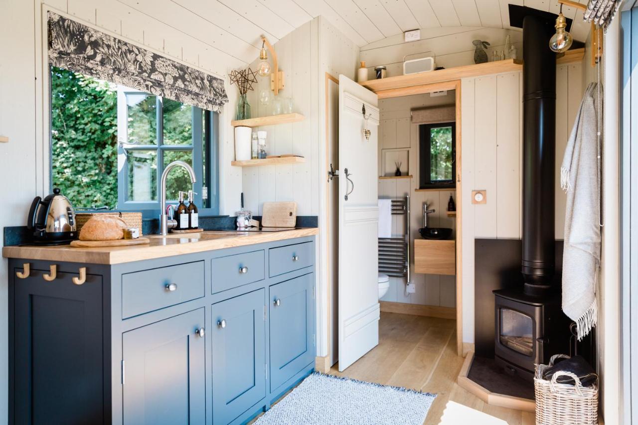 Boutique Cornish Shepherd'S Hut With Hot Tub Launceston Εξωτερικό φωτογραφία