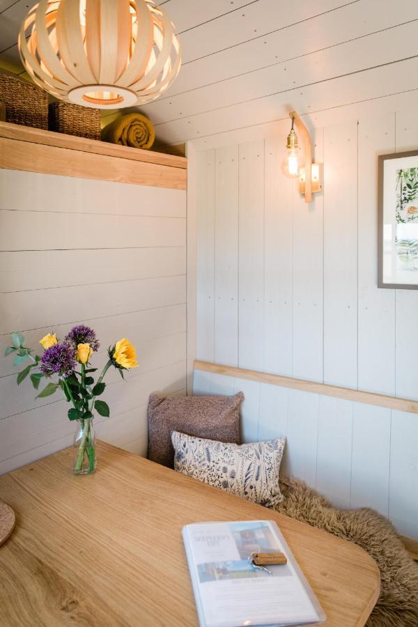 Boutique Cornish Shepherd'S Hut With Hot Tub Launceston Εξωτερικό φωτογραφία