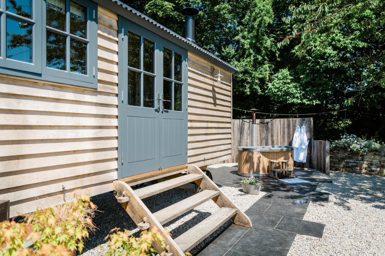Boutique Cornish Shepherd'S Hut With Hot Tub Launceston Εξωτερικό φωτογραφία